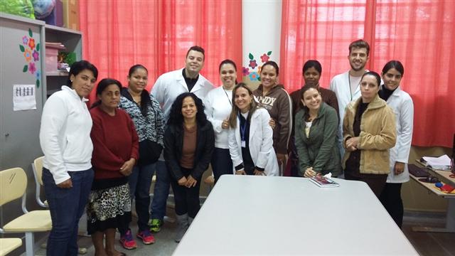 Alimentação Saudável motiva ação de equipes da Sesau a pais de alunos da rede municipal