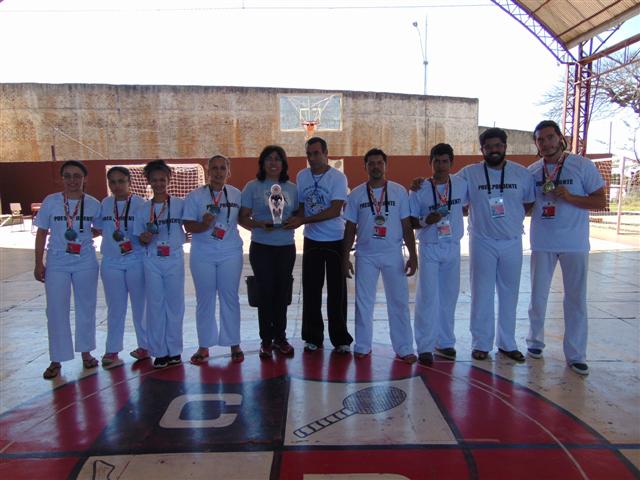 Equipe feminina de Capoeira conquista o bronze nos Jogos Regionais