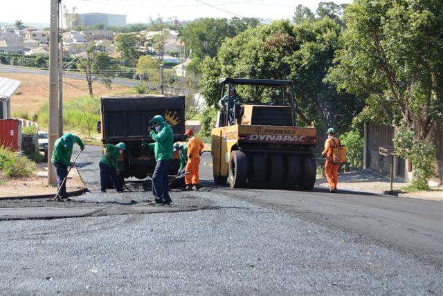 Recapeamento asfáltico contempla Rua Eliezer Graça da Silva no Parque dos Girassóis