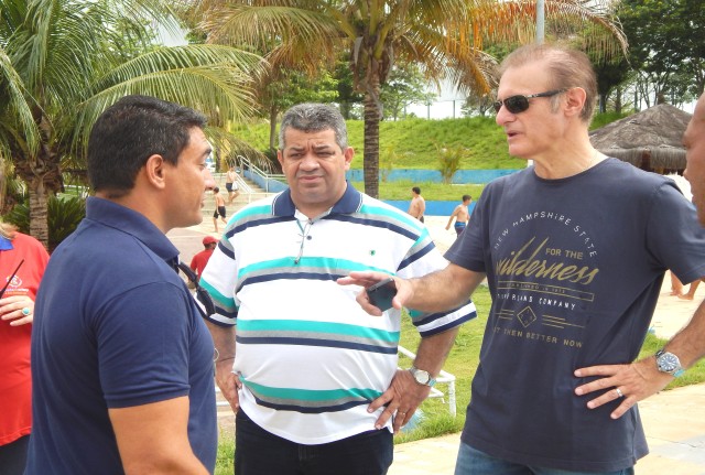 Prefeito visita Cidade da Criança 