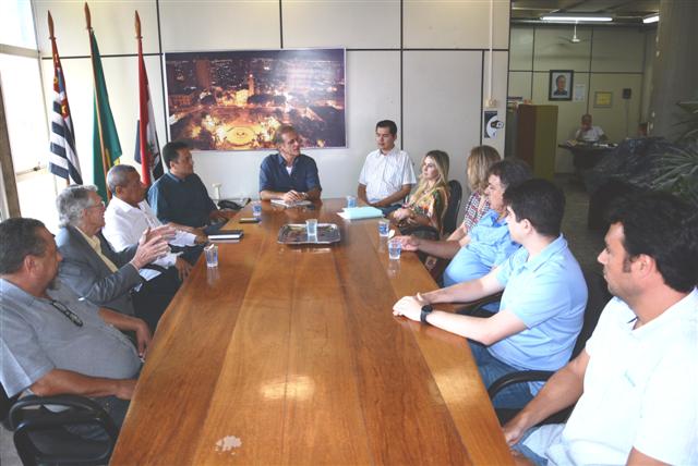 Reunião sobre reajuste de tarifa do transporte coletivo em Prudente não chega a acordo