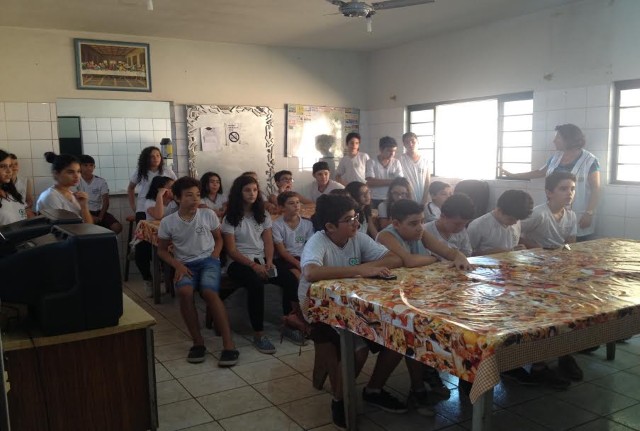 Na Semana da Água, alunos do Cooperativo realizam visita à Cooperlix