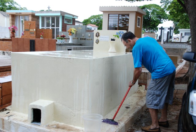 Para Dia das Mães, reparos em sepulturas podem ser feitos até 10 de maio