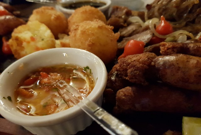Cachaçaria Maristela e Fulô de Mandacaru vencem “Melhor Comida de Buteco” 