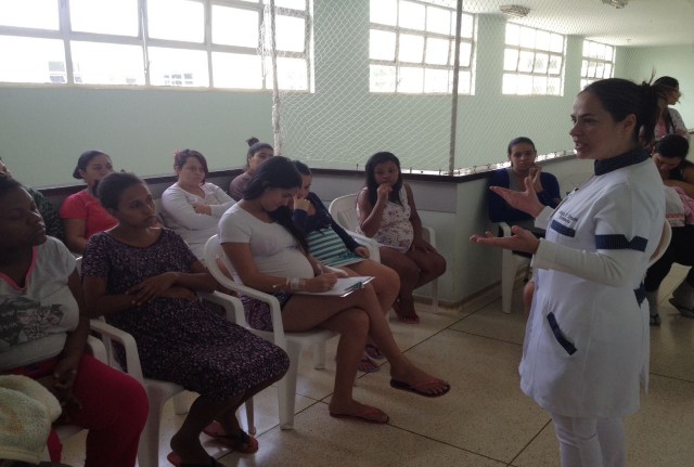 Palestras com mães do Hospital Estadual marcam Semana do Aleitamento