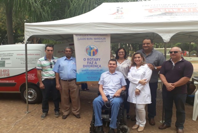 Dia do Surdo é marcado com ações preventivas na Praça 9 de Julho em Prudente 