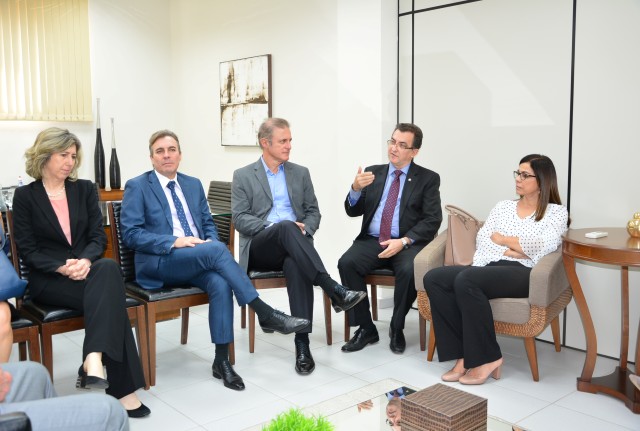 Prefeito participa de reunião sobre redimensionamento da Jurisdição da Vara do Trabalho 