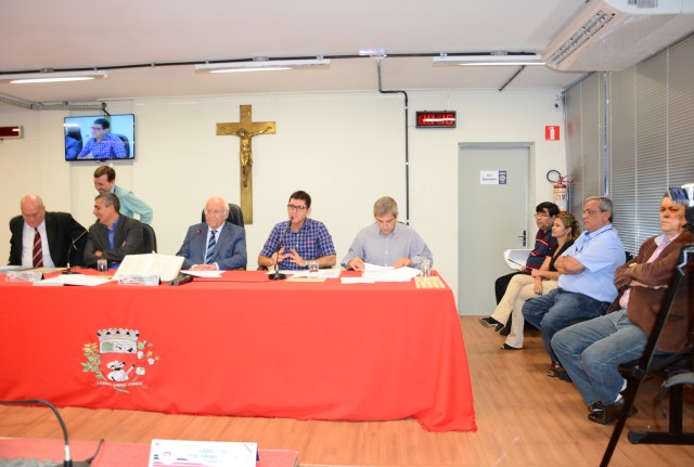 Reunião na câmara sobre  LDO contou com a participação de representante das finanças