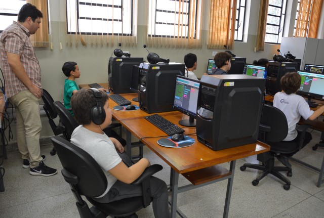 Inova inicia segunda turma do curso de programação utilizando Minecraft