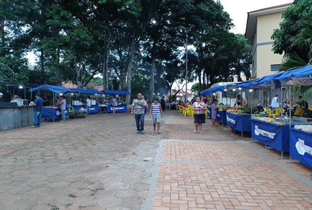 Feira da Lua ocorrerá nesta quinta na Praça do Bacarim 