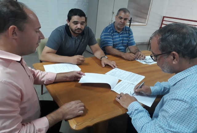 Escola Municipal de Artes firma convênio com CIEE