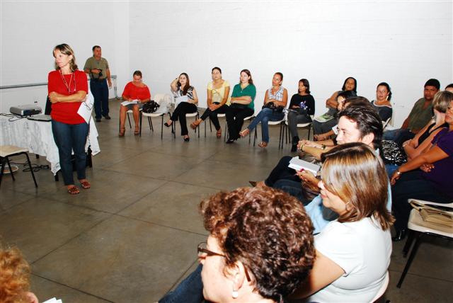 Encontro regional discute trabalho dos Creas