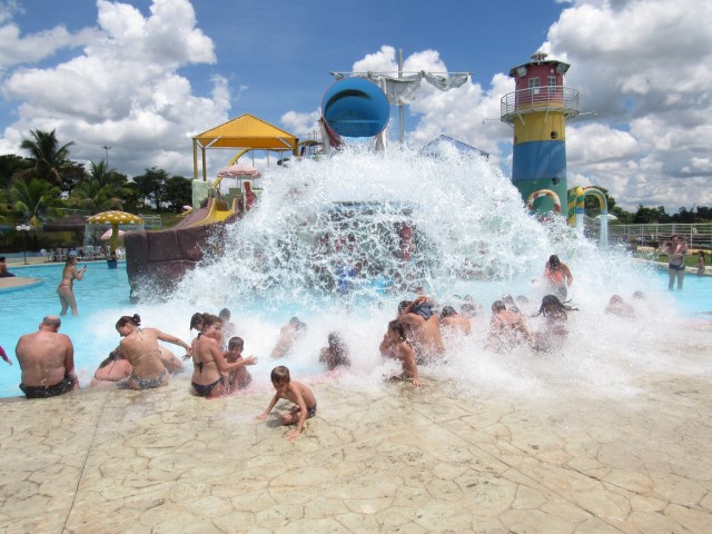 Parque Aquático da Cidade da Criança estende dias de atendimento