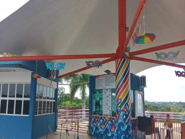 Com decoração temática, carnaval no Parque Aquático inicia nesta sexta e segue até terça