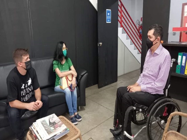 Secretário de Cultura recebe vereador e representante da AOP Down