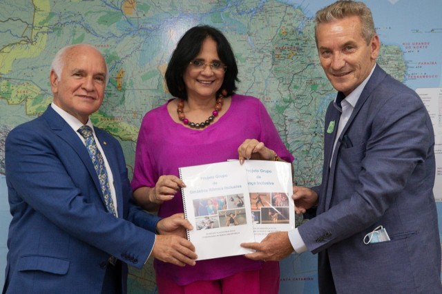 Prefeito Ed Thomas viaja a Brasília para apresentar projetos e solicitar recursos 
