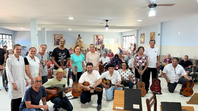 Projeto “Jupyra pela Cidade” leva apresentação musical ao Lar São Rafael