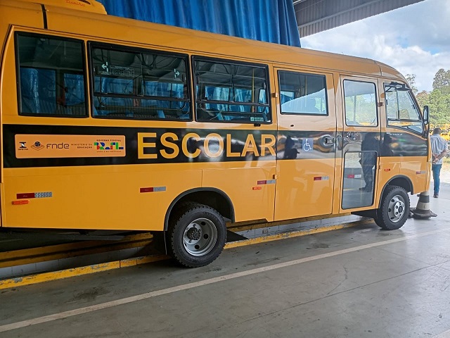 Educação de Prudente recebe micro-ônibus do Estado no valor de  R$ 259 mil 