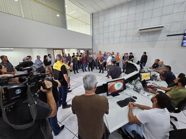 Prefeitura firma parceria com PM e passa a integrar Centro de Emergência Multiagências
