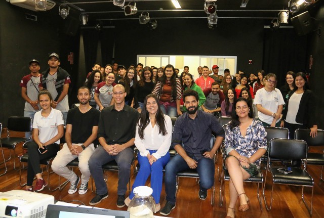 Coordenadoria da Juventude realiza projeto Pré-Enem para alunos do terceiro ano 